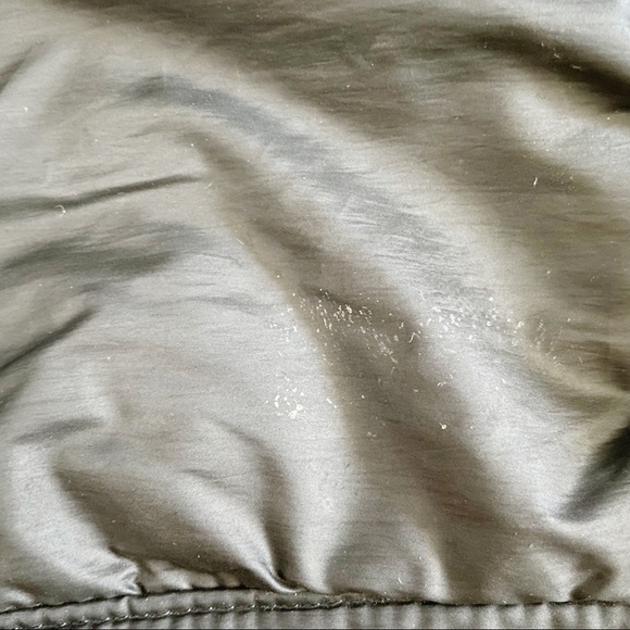 Under Armour Messenger Tote Bag - Picture 7 of 8